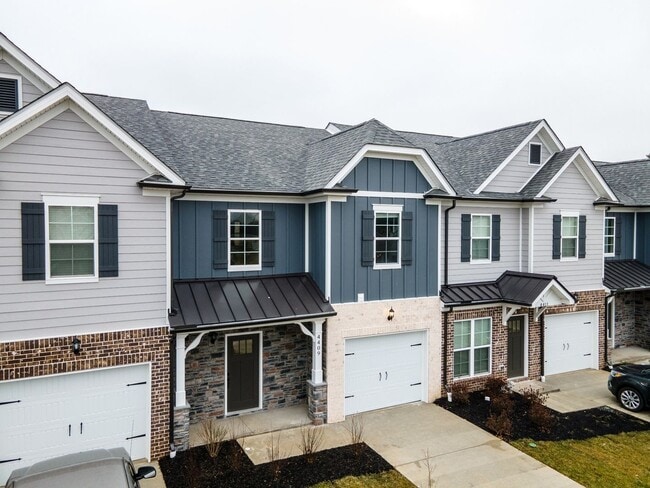 Building Photo - ONE-OF-A-KIND PROPERTY YOU RARELY EVER SEE FOR RENT