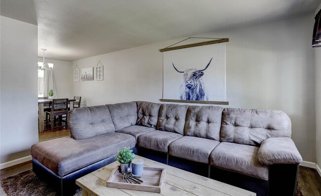 Photo - 830 Zion Dr