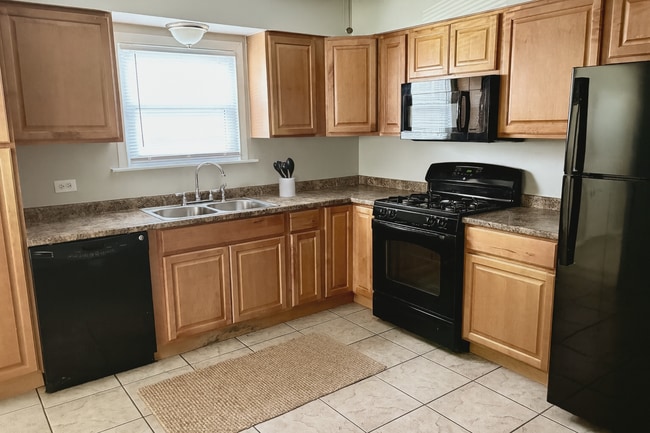 Photo - 11903 S Laramie Ave