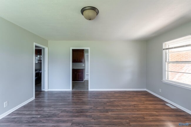 Photo - 712 Marion Dr