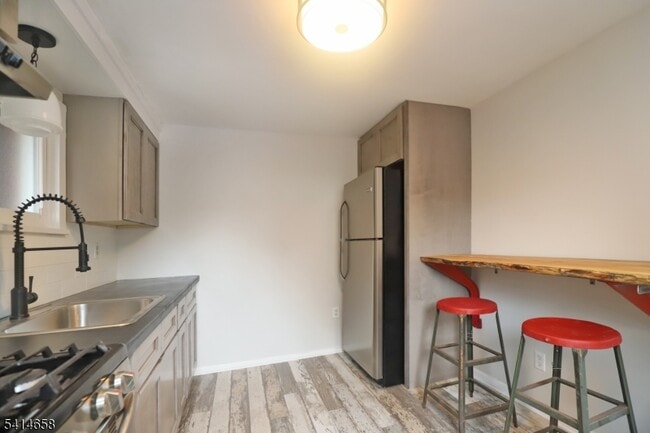 Photo - 17 N Franklin St