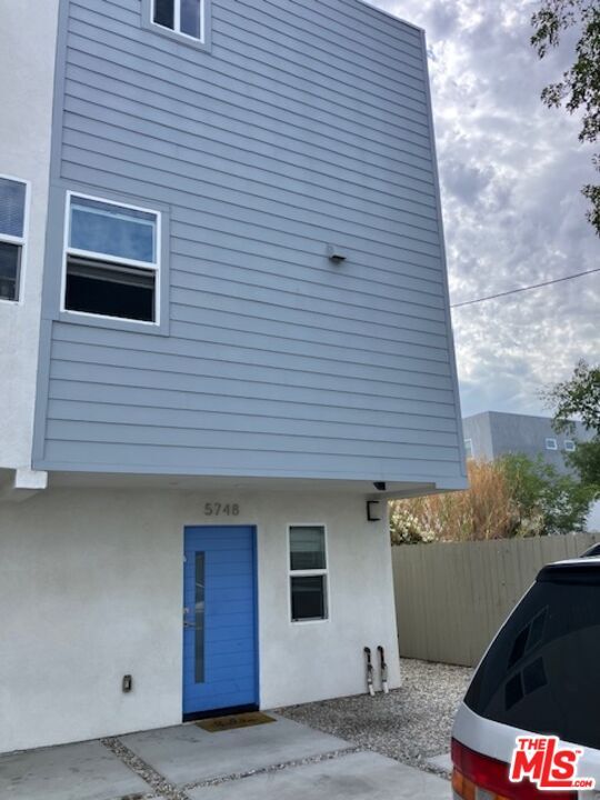 Building Photo - 5748-5748 Elmer Ave Unit 5748 Rental