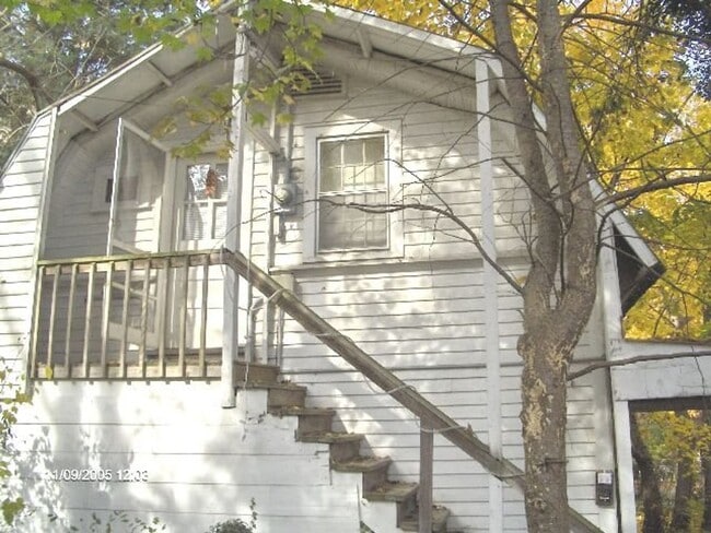 Building Photo - 1 Bedroom 1 Bath House