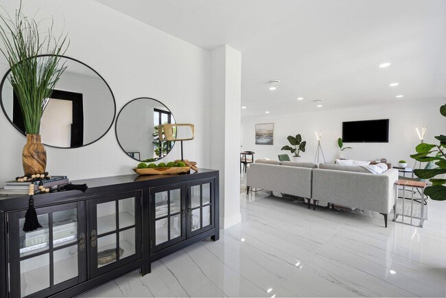 Photo - 1200 SW 8th St