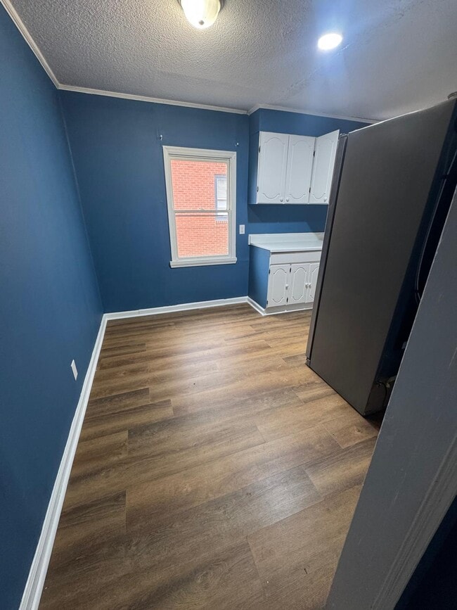 Photo - 211 Jane Ave