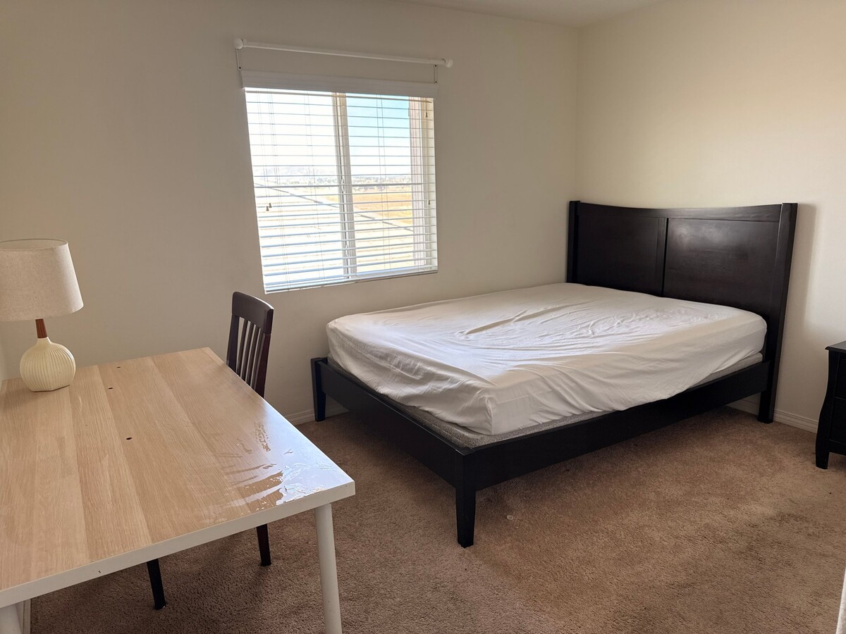 Photo - 14925 Shoreham St Unit 2-4