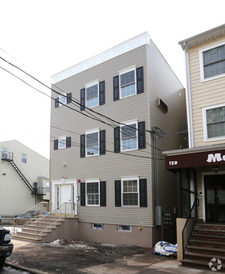 Photo - 118 Bayard St