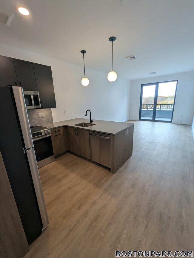 Photo - 199 Gardner St Unit 404