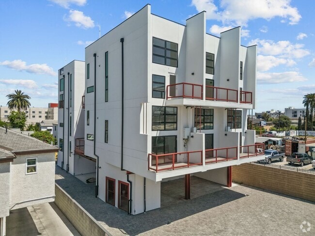 Building Photo - Brand New Live-Work Studio/Lofts in North ...