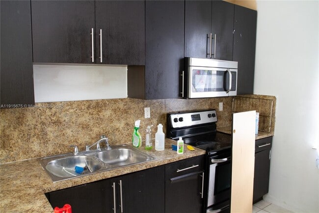 Photo - 761 SE 2nd St Unit 761