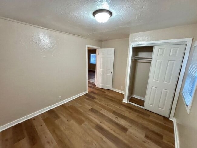 Photo - Great 2 Bed 1 Bath House in Richmond -- AVAILABLE NOW!