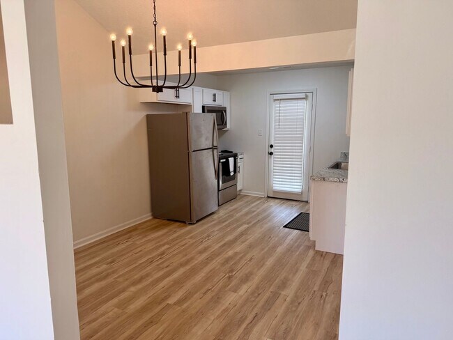 53 Brooksie Dr Unit Main