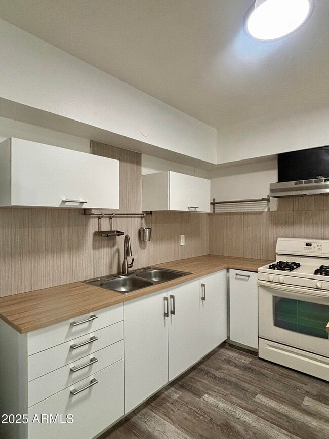 Photo - 6730 N 17th Ave Unit 204