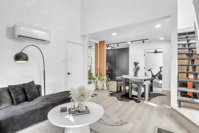 Photo - 9821 Walnut St Unit K203