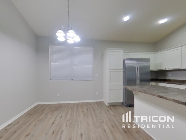 Photo - 16641 N 169th Ave