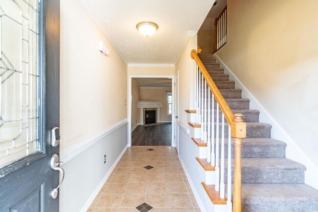 Photo - 389 Livingston Dr