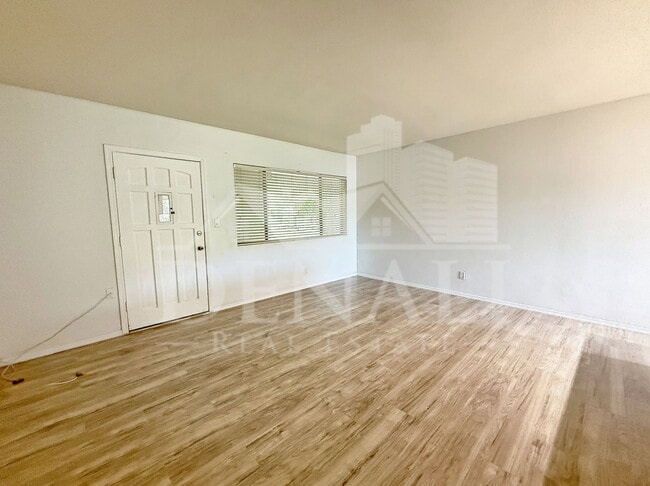 Photo - 749 E Montebello Ave Unit 233