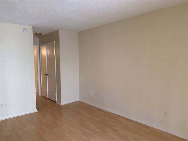 Photo - 10075 Westpark Dr