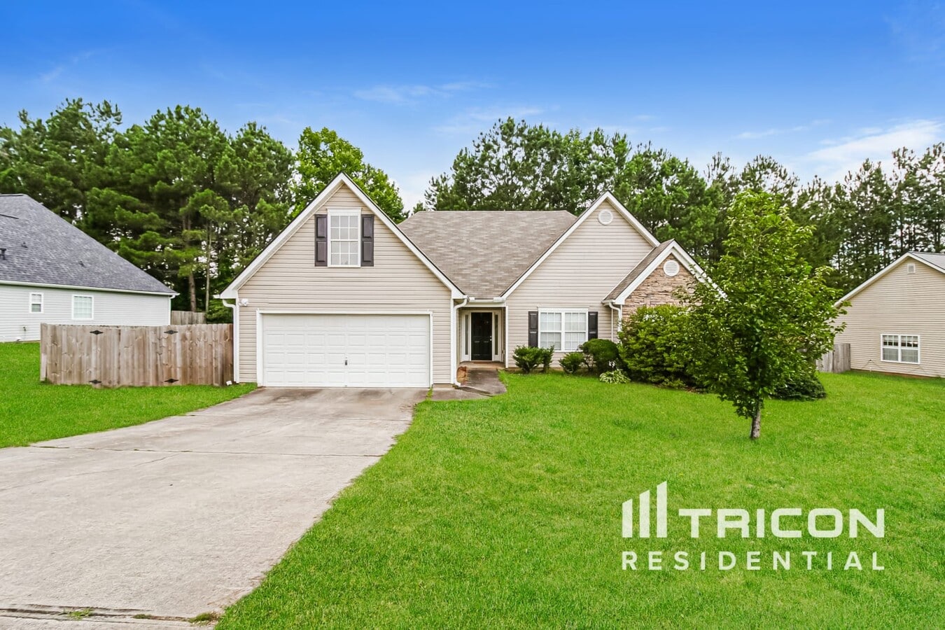 Photo - 806 Tucker Trail