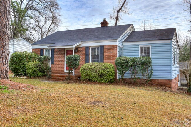 Building Photo - 1019 1/2 Bedford Dr Rental