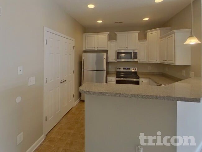 Photo - 6358 Olmadison Pl