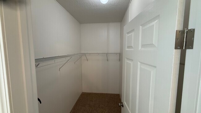 Photo - 503 BLUE GINGER Ln