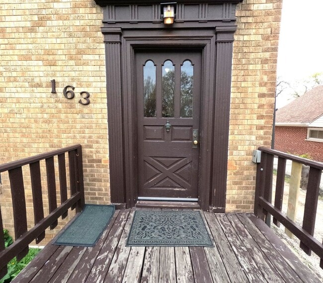 Photo - 163 N Lombard Ave Unit 163 N Lombard Ave