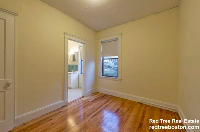 Photo - 24 Hamilton Rd Unit 1