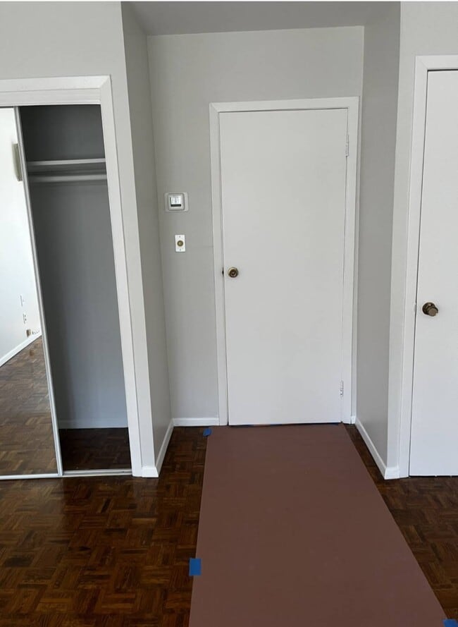 Photo - 62-47 64th St