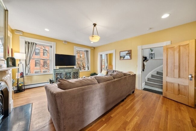 Photo - 468 Shawmut Ave Unit 2