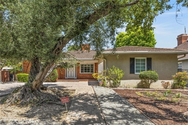 Photo - 2465 Sherwood Rd