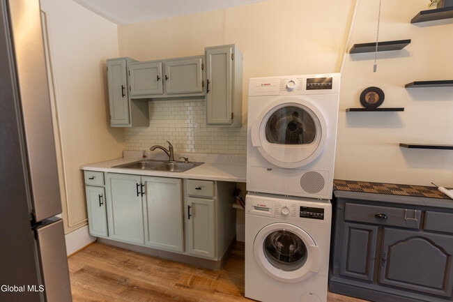 Photo - 301 South Main St