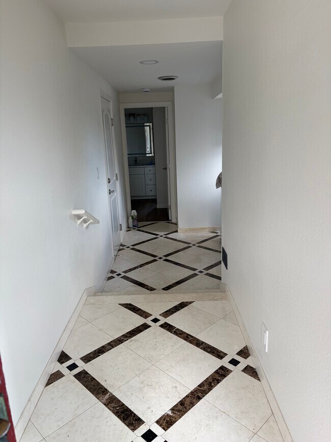 3203 Jose Ct