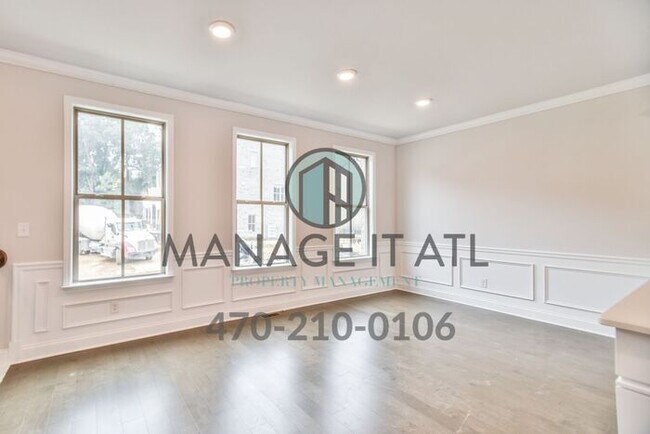 Elegant 4 Bedroom Townhome in Prime Location in Dorvaville