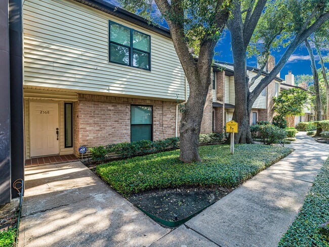 Photo - 2568 Bering Dr