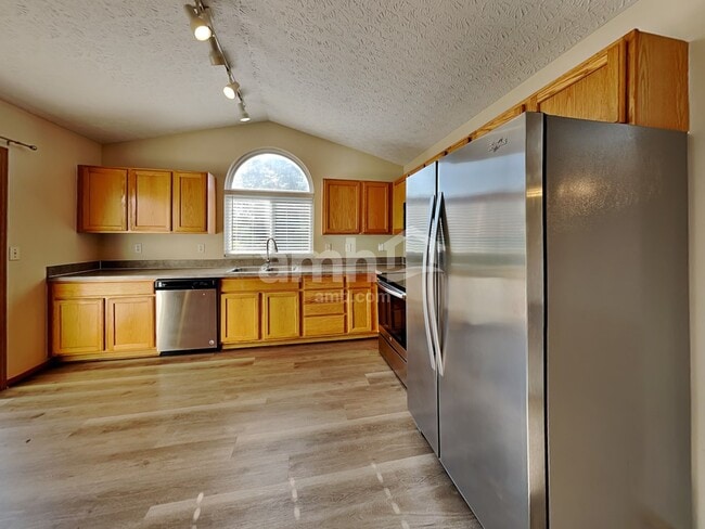 Photo - 8510 Reynoldswood Dr