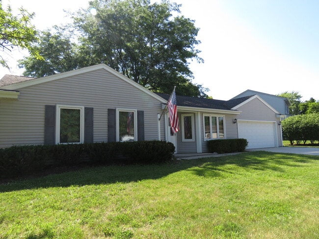 Building Photo - 3451 Waterford Way