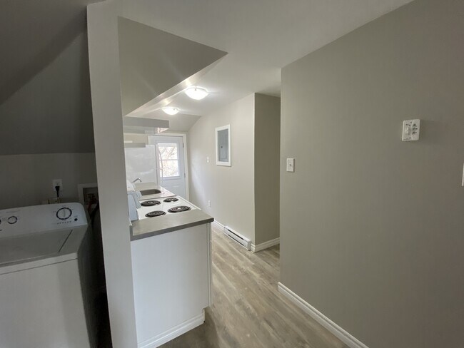 Photo - 264.5 Robinson St Unit 264.5 (B)