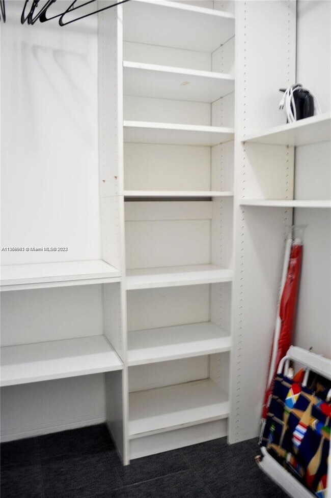 Photo - 100 Lincoln Rd Unidad 828