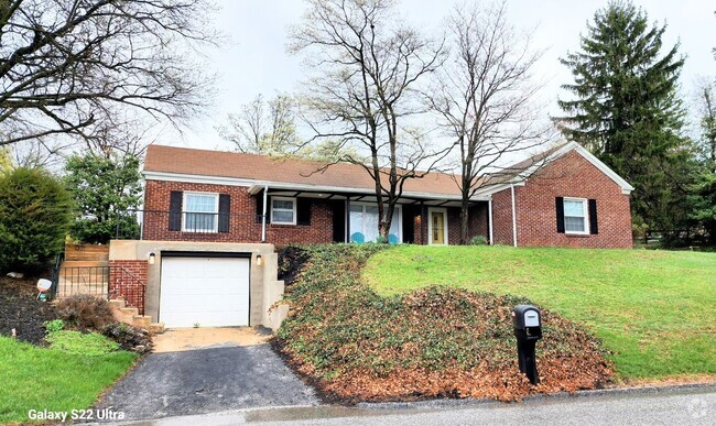 Building Photo - 1371 Irving Rd Rental