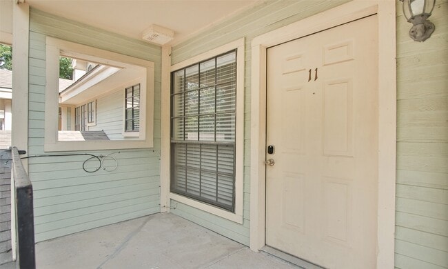 Photo - 4900 Floyd St Unit 11