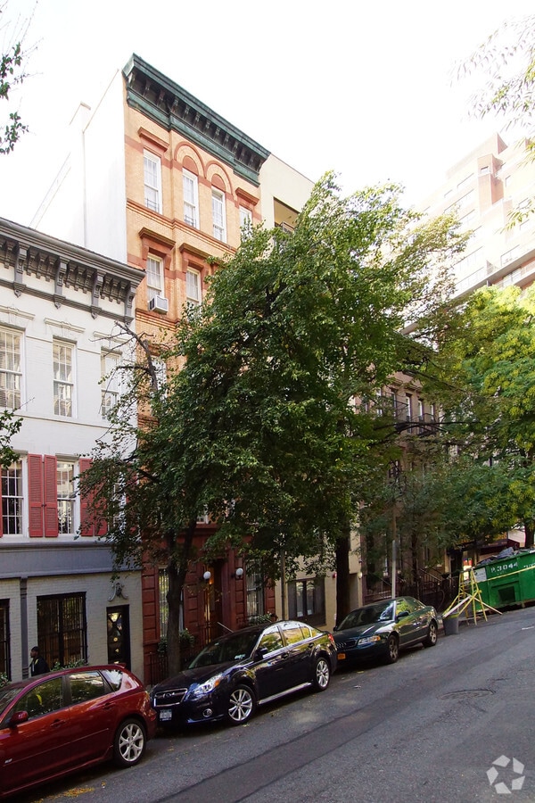 Photo - 308 East 82nd Street