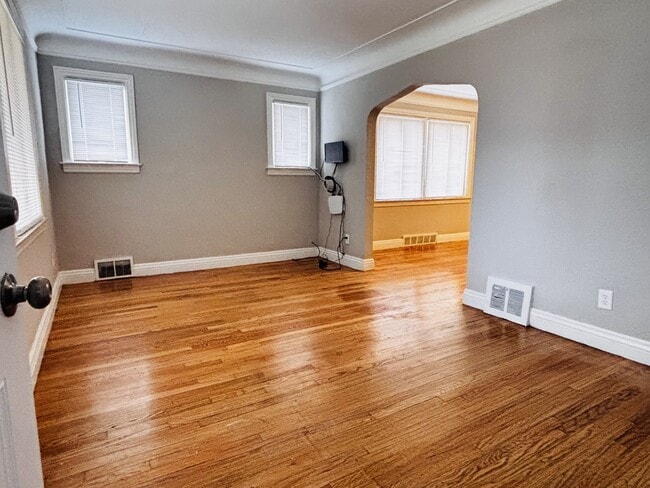 8161 Bliss Ave