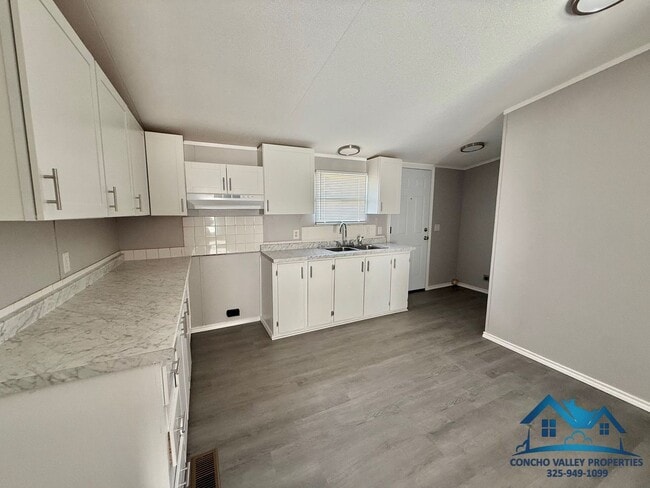 Photo - For Sale or Rent-to-own - 3 Bed/ 2 Bath on One Acre in Grape Creek