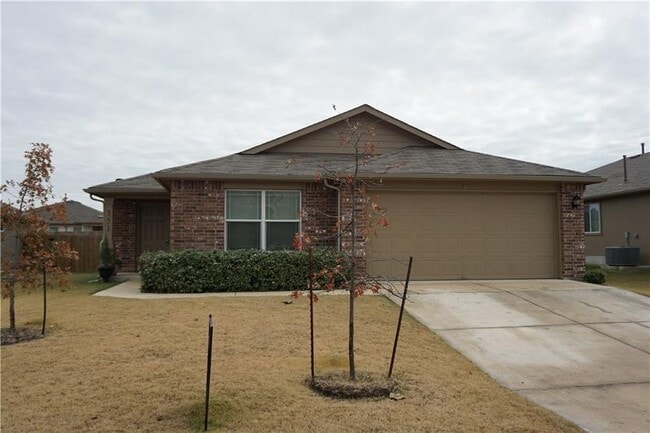 Building Photo - 4 Bed, No Carpet Home in Kyle, Available for July Move-In