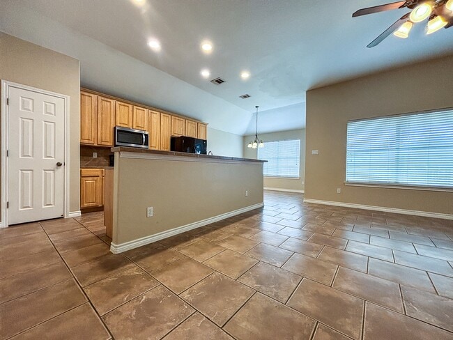 Photo - 3028 Douglas Fir Dr