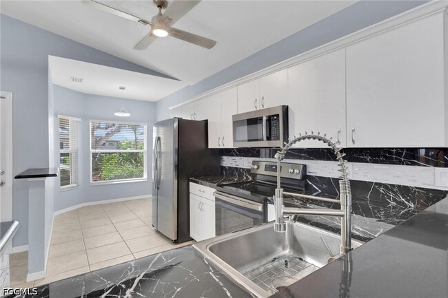 Photo - 5013 SW 16th Pl