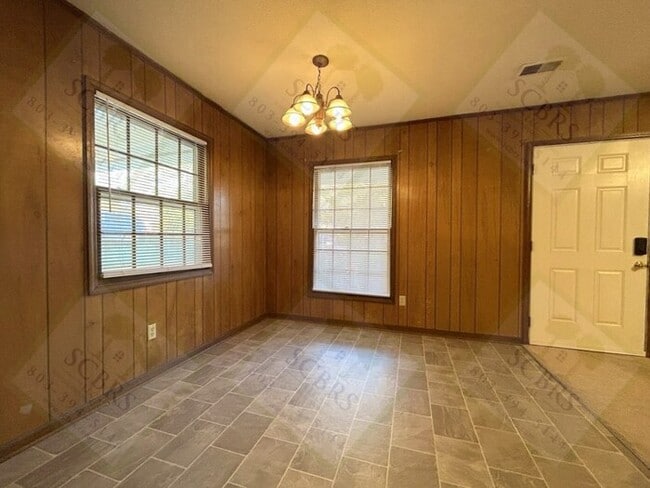 Photo - Clean 2 bedroom, 1 Bath Cayce Home