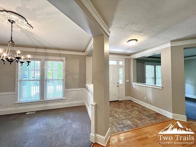 Photo - GORGEOUS 4 BED/2.5 BATH IN BILTMORE PARK