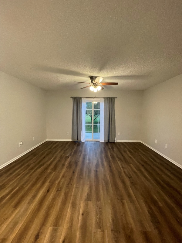 Photo - 1697 Ridgebury Dr